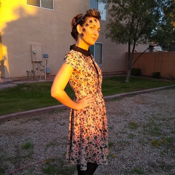 Meet your Posher, Beth - Picture 5 of 7